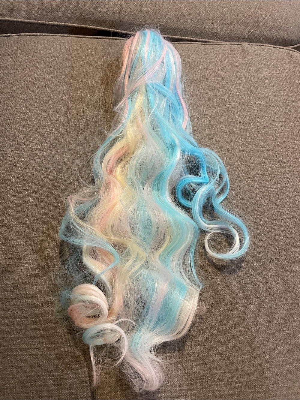 Pastel Rainbow Ponytail claw extension 22”inches